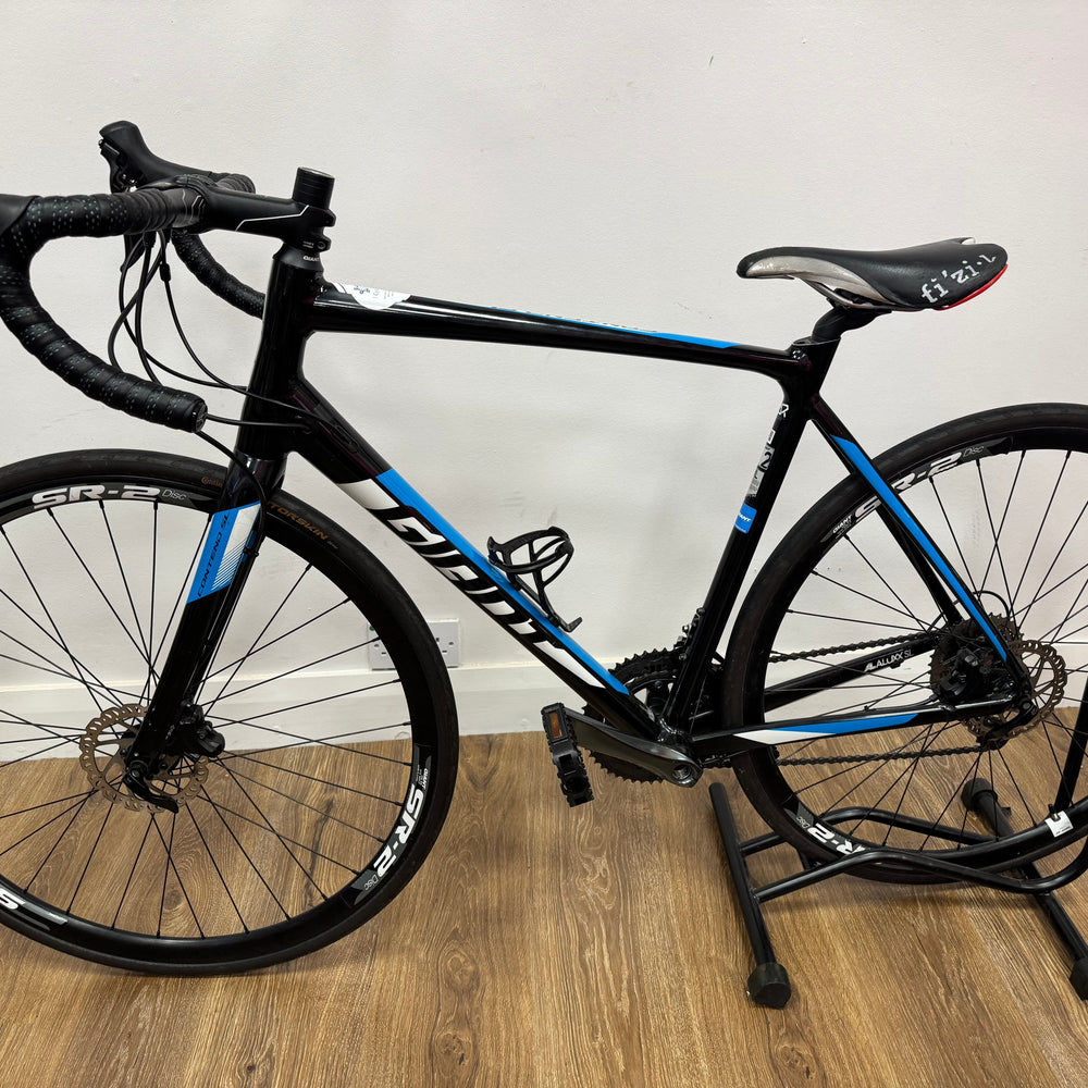 
                  
                    Giant Giant Contend SL
                  
                